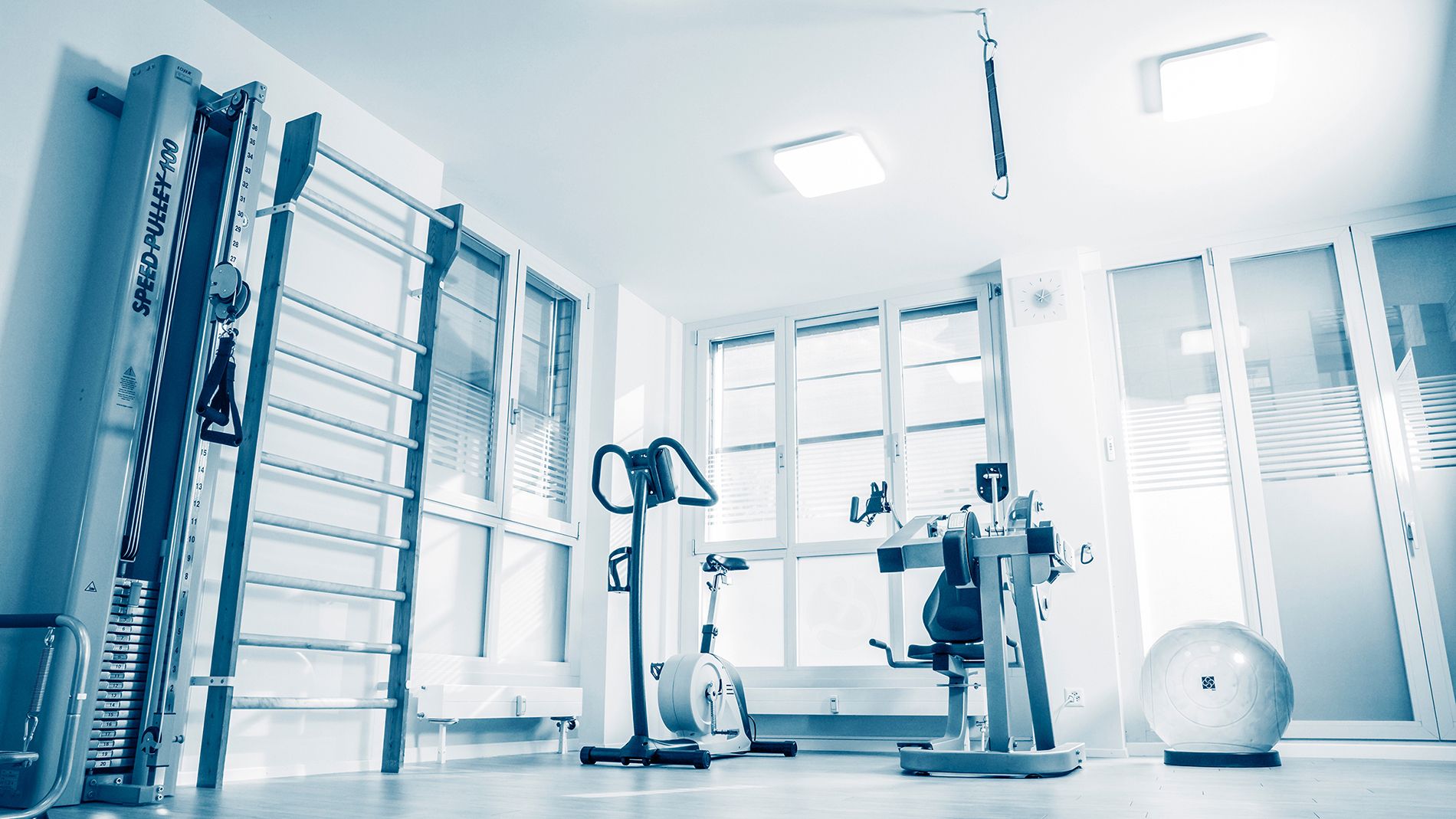 Physioraum mit Sportgeräten