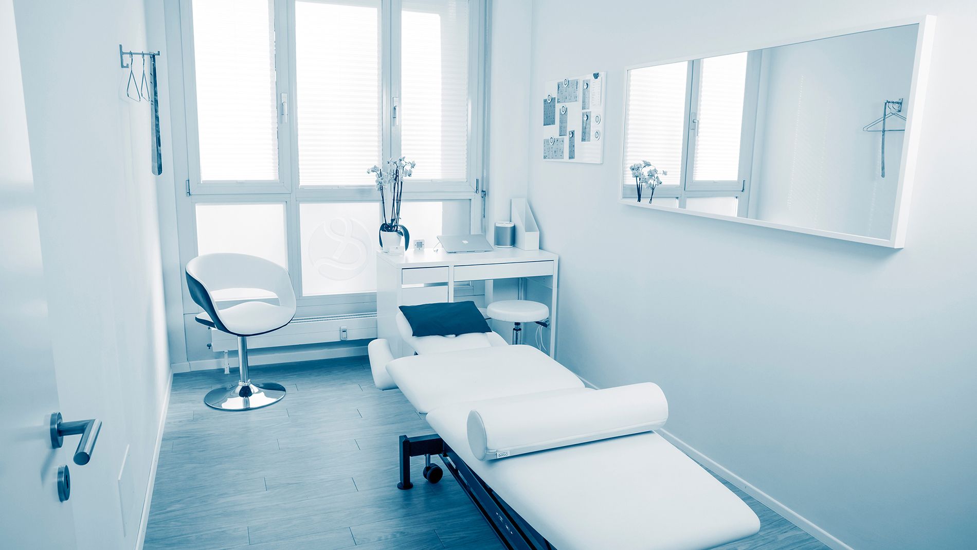 Patientenzimmer mit Liege